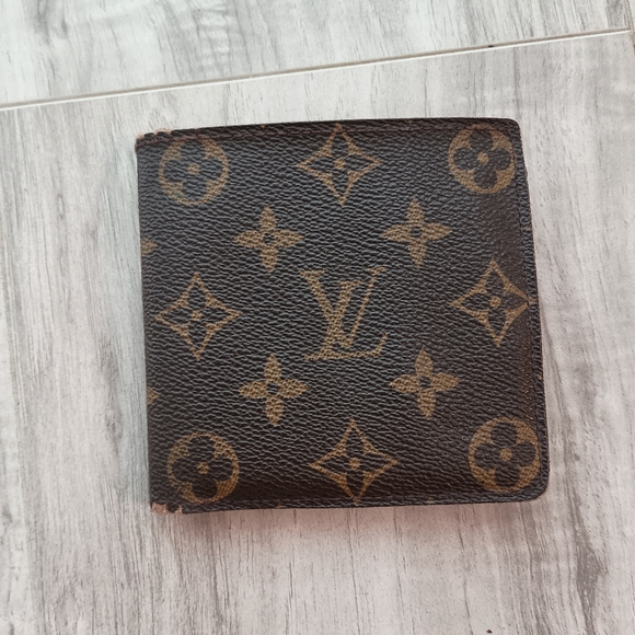 Louis Vuitton Monogram Bifold Wallet Men’s Authentic - Picture 1 of 10